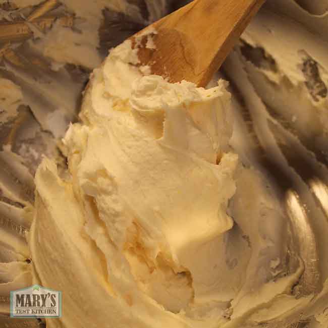 mixed vegan lemon buttercream