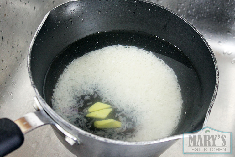 uncooked-rice-water-ginger-for-congee