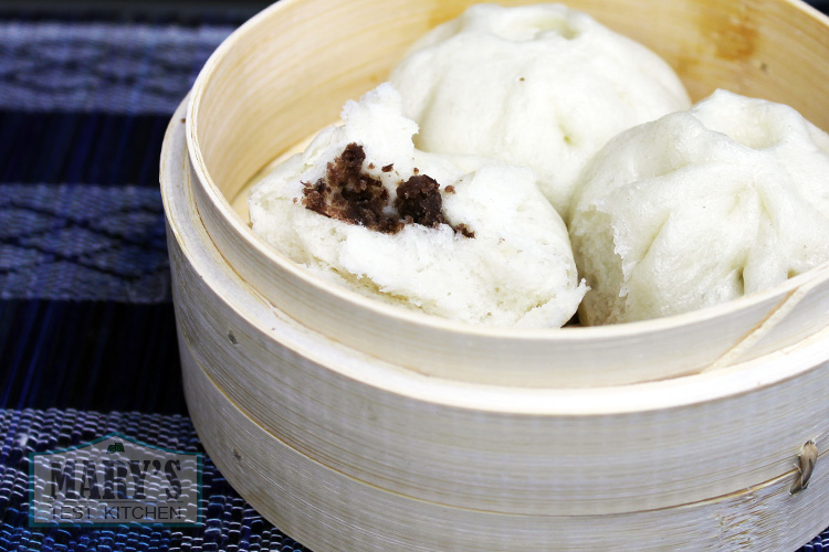 hærge Modsatte Udsæt Chinese Steamed Sweet Red Bean Buns 豆沙包; (Dou Sha Bao)| Vegan Recipe –  Mary's Test Kitchen