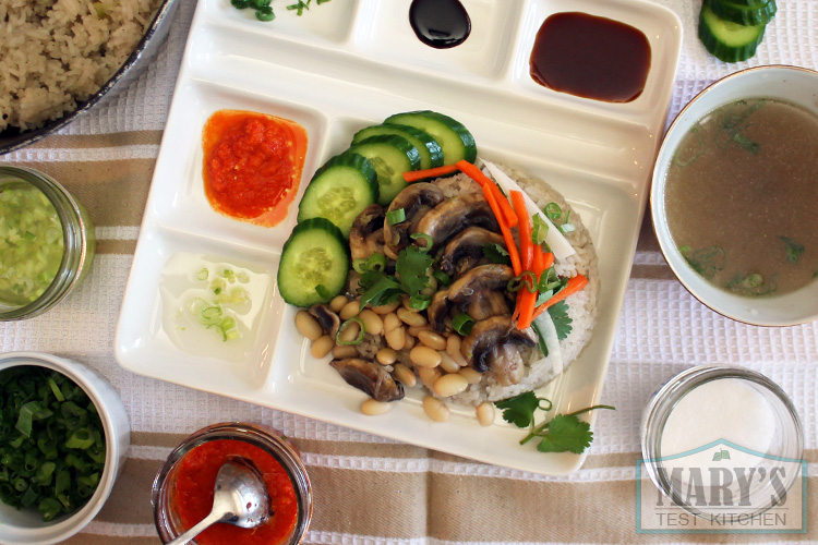 vegan-hainanese-chicken-rice-with-sauces