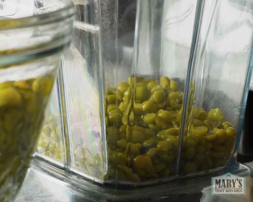 rehydrated green peas in blender