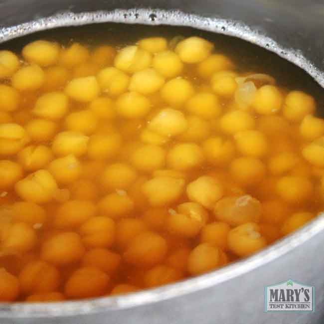 cooked chickpeas and aquafaba