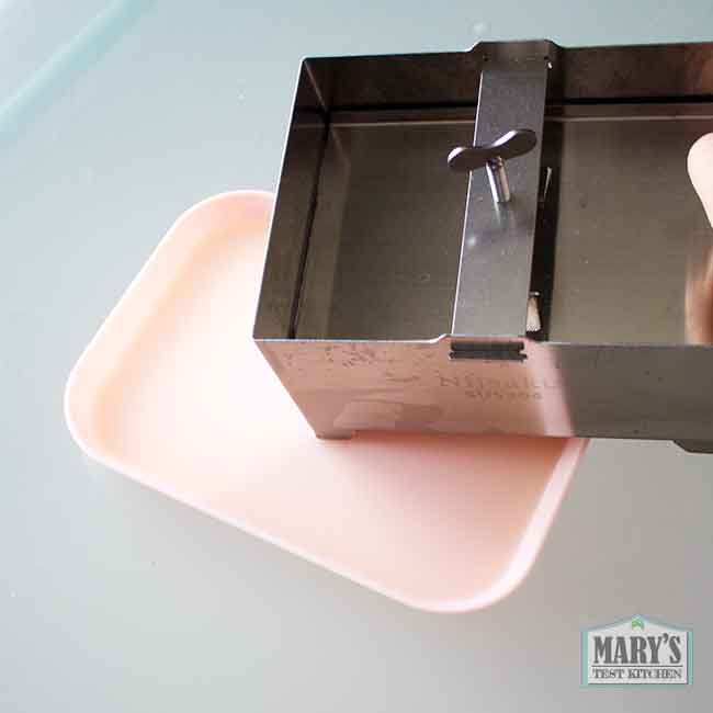 Nijsaku Stainless Steel Tofu Presser and drip tray
