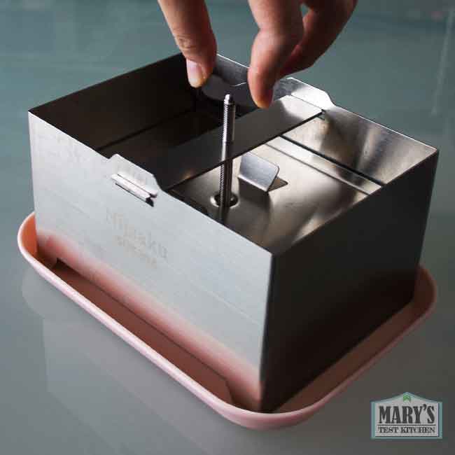 Using Nijsaku Tofu Press for homemade tofu
