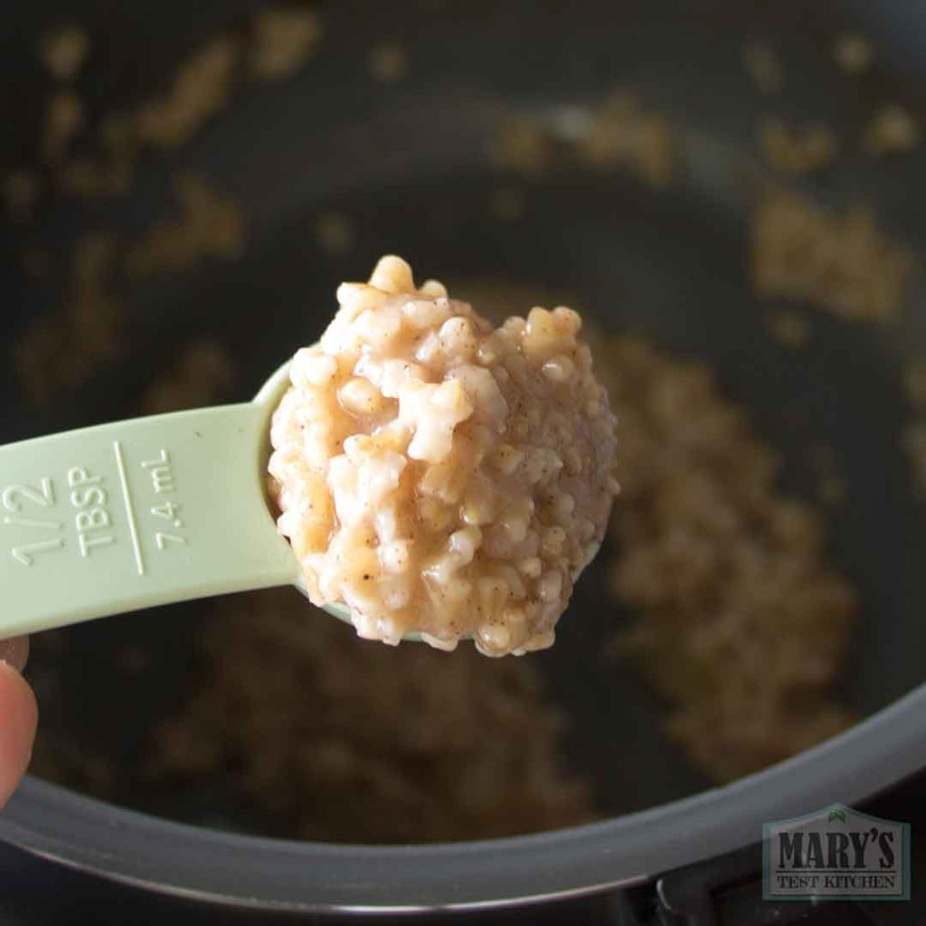 steel cut oats and apples cooked in cosori rice cooker