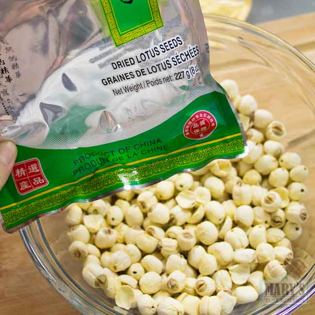 dried lotus seeds and packaging